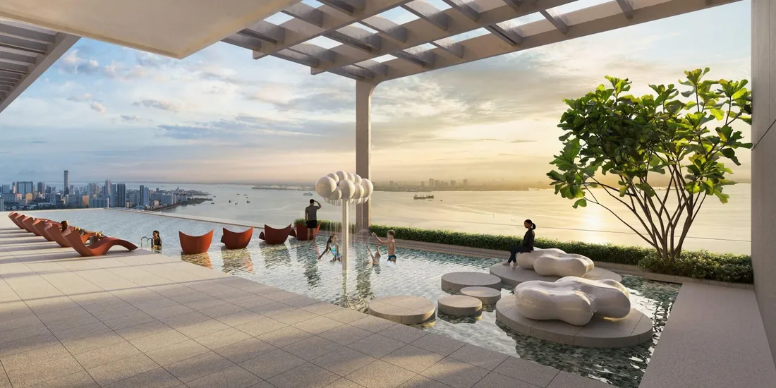 Keeperz Suites infinity sky-pool with sea view